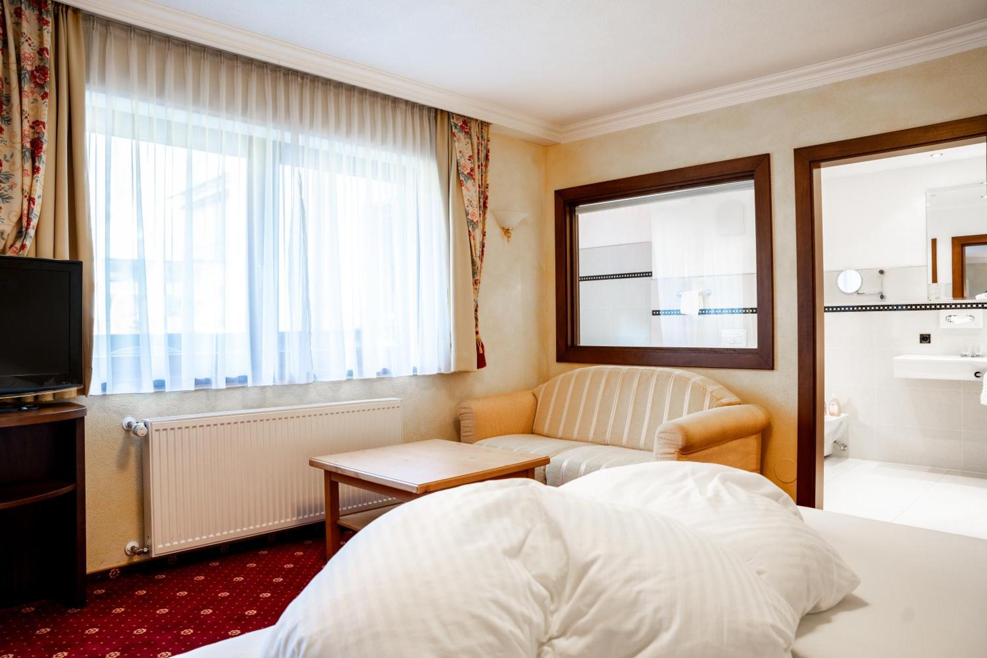 Hotel Maria Theresia Mayrhofen Eksteriør bilde